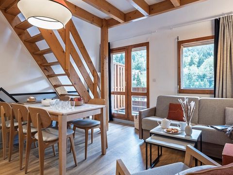 STUDIO 6 personnes - (max 4 adultes) - 1 coin nuit + 1 mezzanine - vue montagne