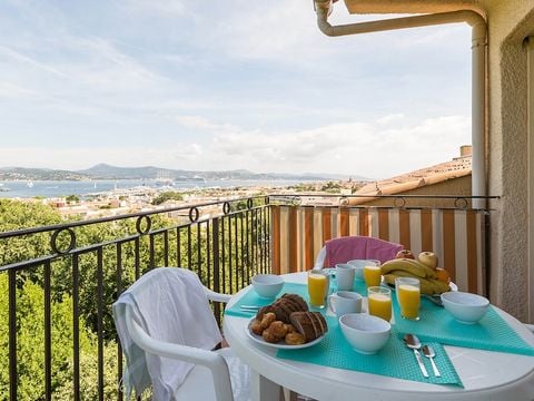 STUDIO 4 personnes - 1 coin nuit - Terrasse ou balcon