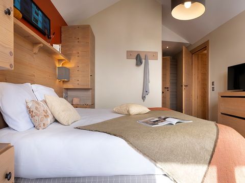 APPARTEMENT 8 personnes - 3 CHAMBRES - BALCON - VUE MONTAGNE