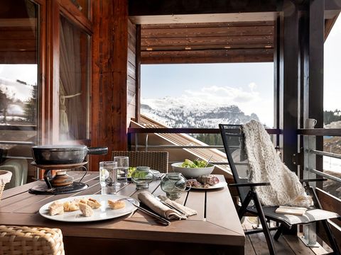 APPARTEMENT 4 personnes - 1 CHAMBRE - BALCON - DIMANCHE