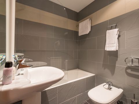 APPARTEMENT 4 personnes - Standard (max 2 adultes)