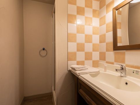 APPARTEMENT 7 personnes - (max 6 adultes) Standard