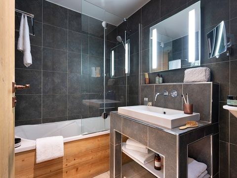 APPARTEMENT 5 personnes - (max 4 adultes) Standard