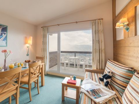 APPARTEMENT 5 personnes - (max 4 adultes) Standard