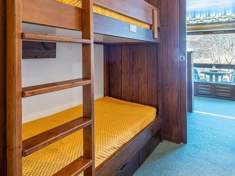 Studio 4 personnes - 1 coin - Nuit - Balcon ou rez de jardin