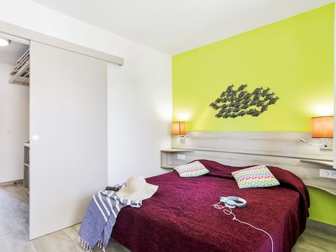 APPARTEMENT 4 personnes - 1 chambre - Vue jardin