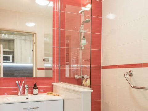 APPARTEMENT 5 personnes - 1 chambre - Vue jardin - Terrasse