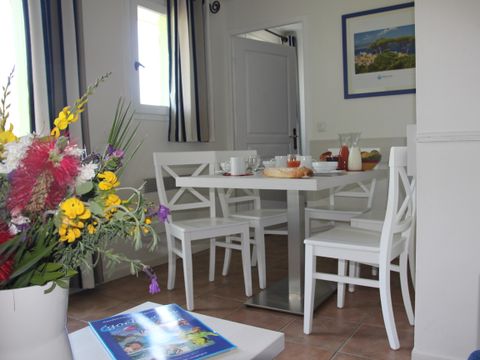 APPARTEMENT 5 personnes - G/221_2 PIECES 4/5 PERSONNES
