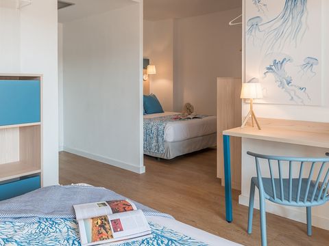 Chambre 3 personnes - Chambre d'hôtel standard C3