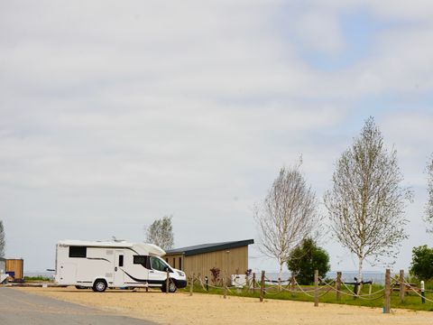 Emplacement - Le confort au bord de l'eau