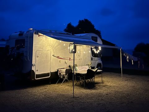 Emplacement - Aire de stationnement pour camping-cars « Comfort »