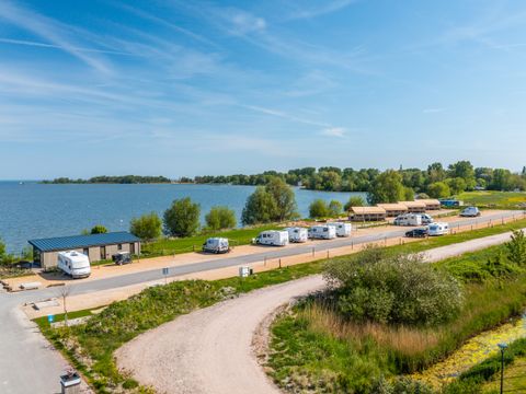 Emplacement - Aire de stationnement pour camping-cars « Comfort »