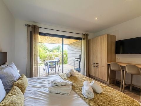 STUDIO 2 personnes - Climatisation - Grande terrasse