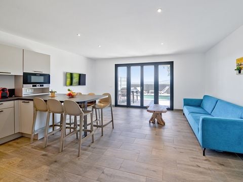 Maison 6 personnes - 3 chambres - Duplex - Climatisation - Piscine privée de 4m - Terrasse