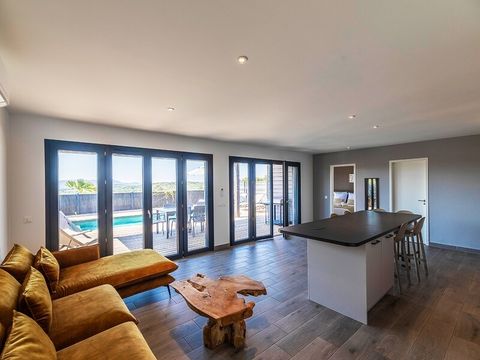Maison 8 personnes - 4 chambres - Climatisation - Piscine privée de 7m - Terrasse