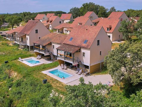 VILLA 8 personnes - Villa 6p. 2 bat. piscine supérieure