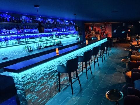 MAISON 8 personnes - Villa 8p. piscine supérieure