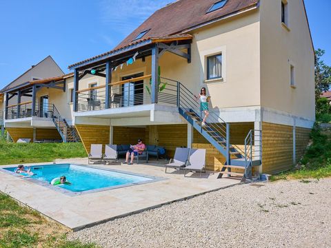 VILLA 8 personnes - 2 salles de bain - piscine supérieure
