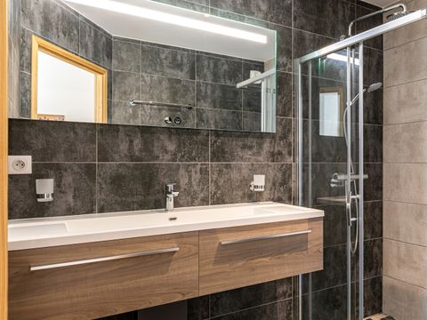 APPARTEMENT 8 personnes - Jacuzzi