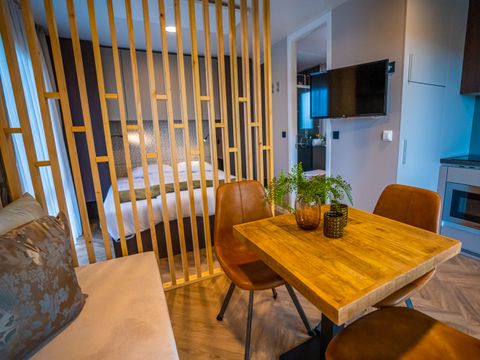 HÉBERGEMENT INSOLITE 2 personnes - Petite maison 2