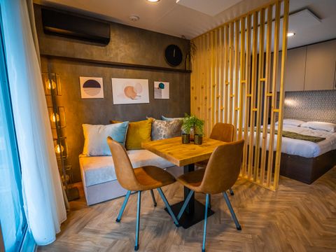 HÉBERGEMENT INSOLITE 2 personnes - Petite maison 2