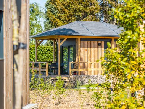 HÉBERGEMENT INSOLITE 2 personnes - Petite maison 2