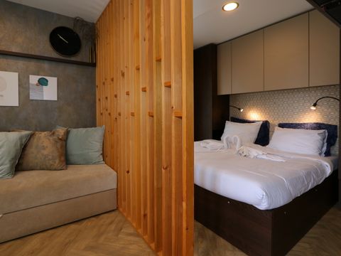 HÉBERGEMENT INSOLITE 2 personnes - Petite maison 2