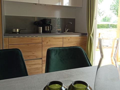 HÉBERGEMENT INSOLITE 2 personnes - Petite maison 2