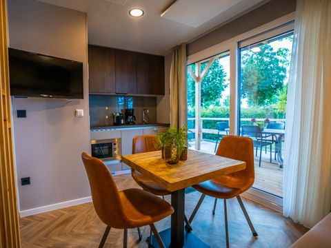HÉBERGEMENT INSOLITE 2 personnes - Petite maison 2