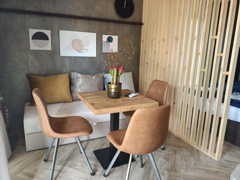 HÉBERGEMENT INSOLITE 2 personnes - Petite maison 2