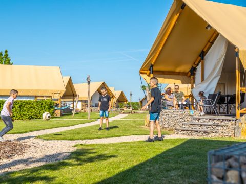 BUNGALOW TOILÉ 6 personnes - Papillio 4+2
