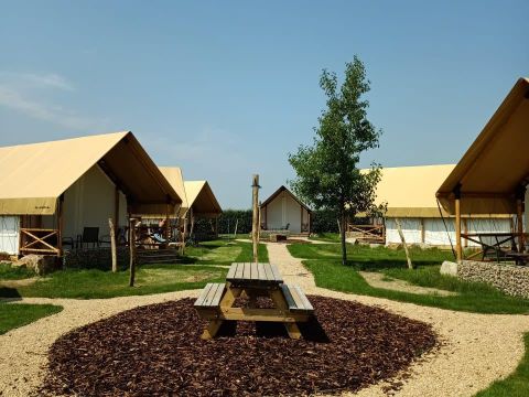 BUNGALOW TOILÉ 6 personnes - Papillio 4+2