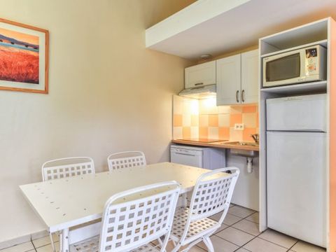 Appartement 3 personnes - 3 Pièces 3 Personnes (Séjour + Petit-déjeuner)
