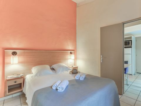 Appartement 2 personnes - 2 pièces- 2 personnes (Séjour + Petit-déjeuner)