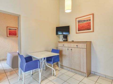 Appartement 2 personnes - 2 pièces- 2 personnes (Séjour + Petit-déjeuner)