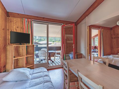 Chalet 4 personnes (Séjour + Petit-déjeuner)