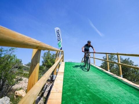 Ciudad del Ciclismo - Camping Castellón - Image N°2
