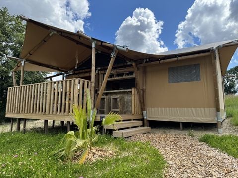 HÉBERGEMENT INSOLITE 5 personnes - Tente Safari Lodge (40 m² - 2 ch.)