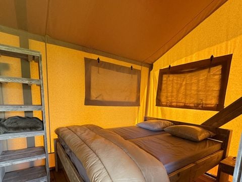 HÉBERGEMENT INSOLITE 5 personnes - Tente Safari Lodge (40 m² - 2 ch.)