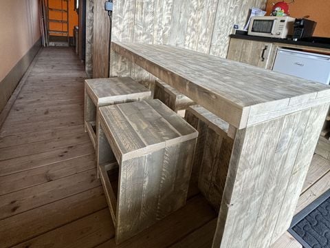 HÉBERGEMENT INSOLITE 4 personnes - Tente Safari Lodge (21 m2 - 2 ch.)