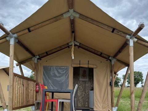 HÉBERGEMENT INSOLITE 4 personnes - Tente Safari Lodge (21 m2 - 2 ch.)