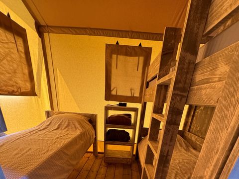 Hébergement 7 personnes - Tente Safari Lodge (38 m² - 3 ch.)