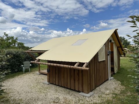 HÉBERGEMENT INSOLITE 4 personnes - Cabane du campeur (10 m² - 1 ch.)