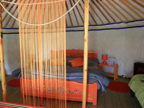 Hébergement 4 personnes - Yourte (28 m² )