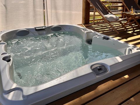 CHALET 5 personnes - Lodge 2 chambres et Spa - Bohème