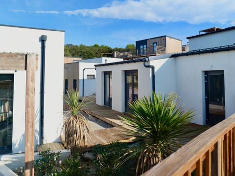 product_property.services