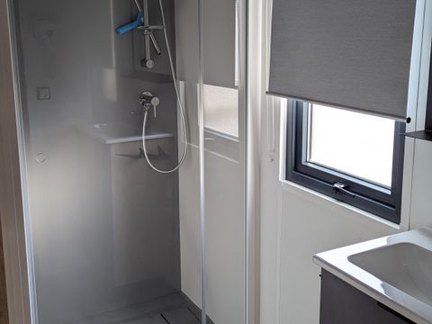 Mobilhome 4 personnes - 2 chambres avec climatisation