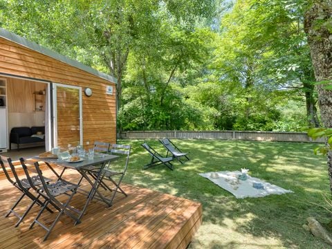 Hébergement 4 personnes - Tiny House 2 chambres + Slow Box avec vue sur la rivière 4 pers.