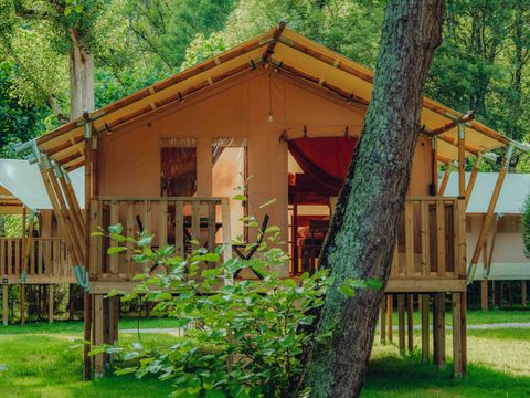 Tente en toile et en bois 5 personnes - Tente Lodge Insolite 2ch