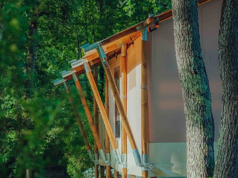 Tente en toile et en bois 5 personnes - Tente Lodge Insolite 2ch